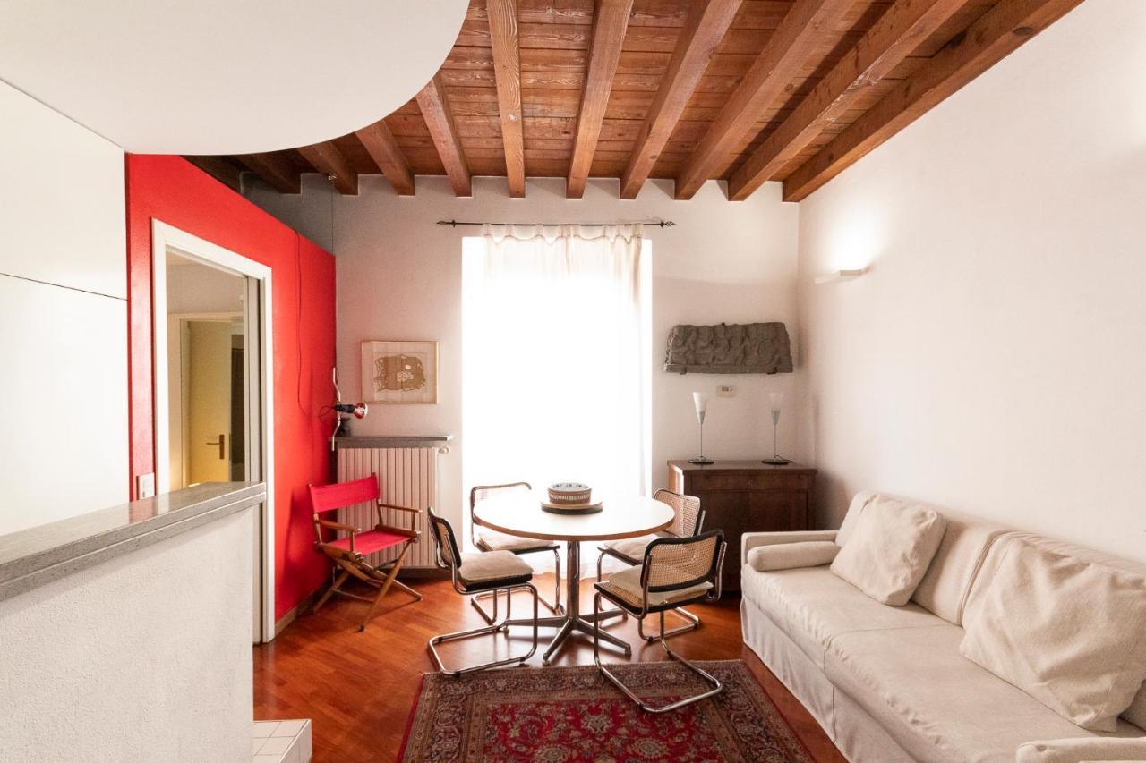 Anfiteatro Apartment In Brera Milán Exterior foto