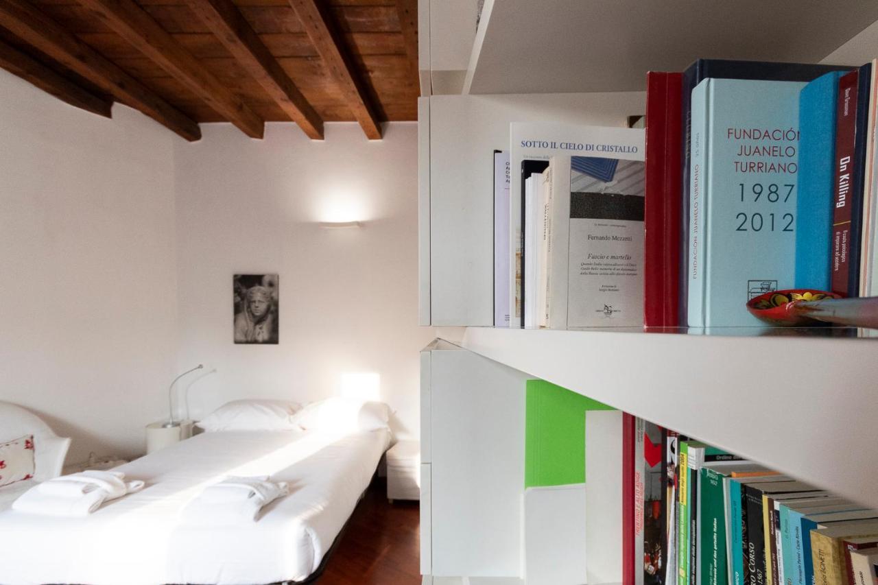 Anfiteatro Apartment In Brera Milán Exterior foto
