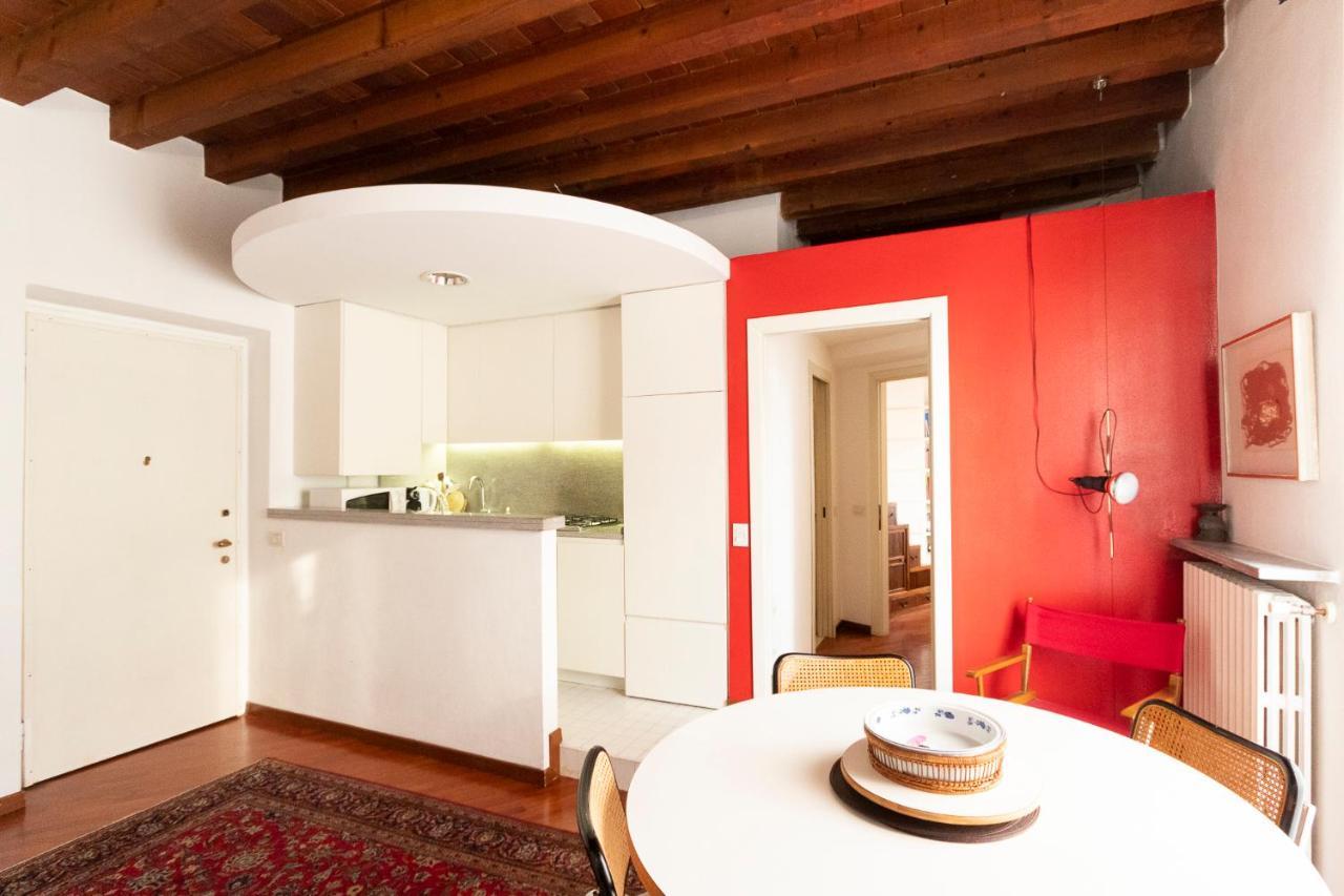 Anfiteatro Apartment In Brera Milán Exterior foto