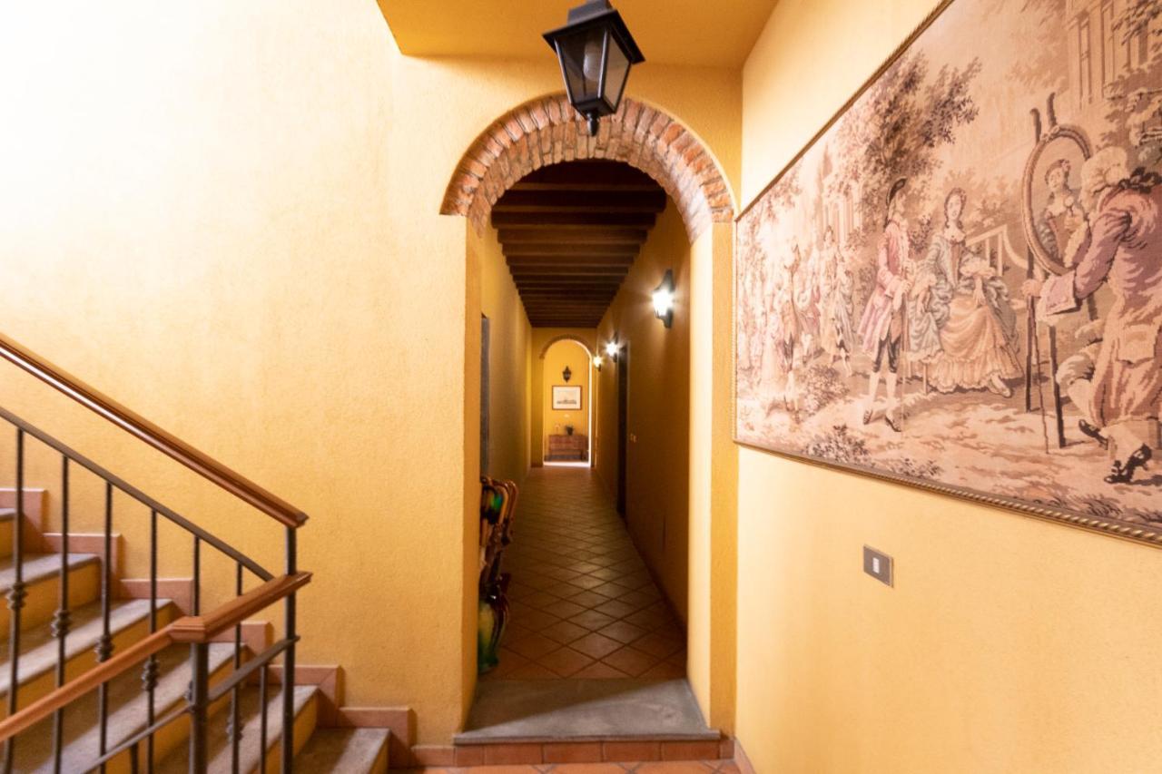 Anfiteatro Apartment In Brera Milán Exterior foto