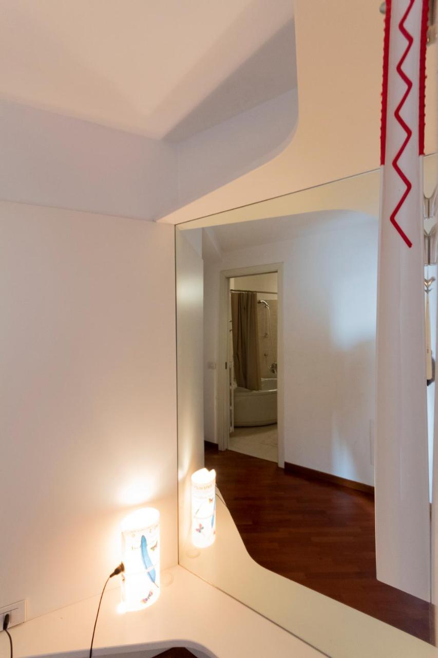 Anfiteatro Apartment In Brera Milán Exterior foto